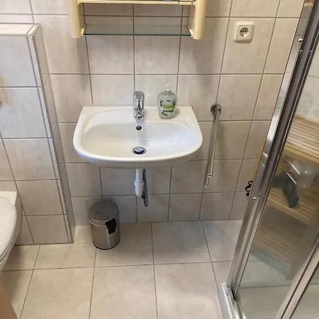 Taro בית הארחה 3*